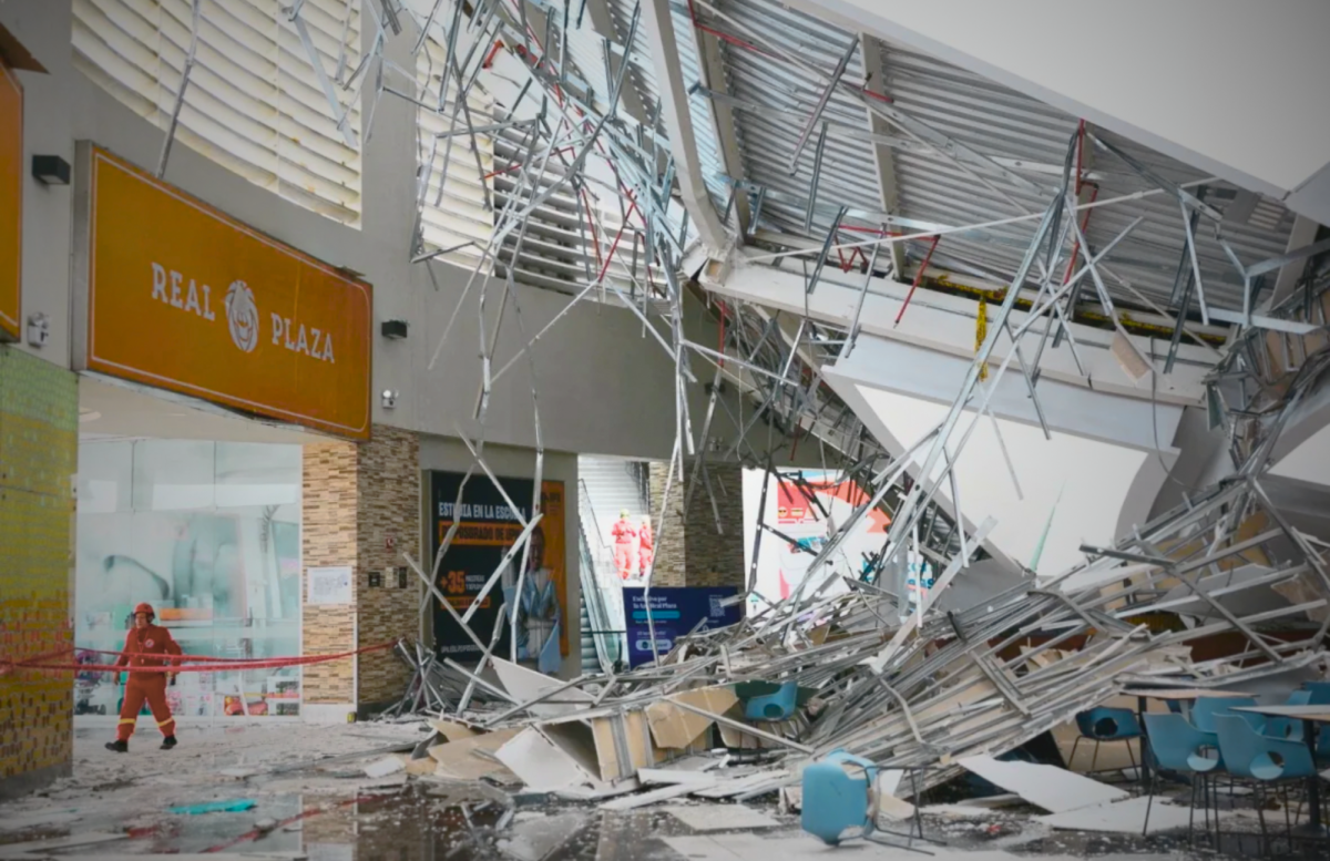 Mall Roof Collapses in Trujillo, Peru