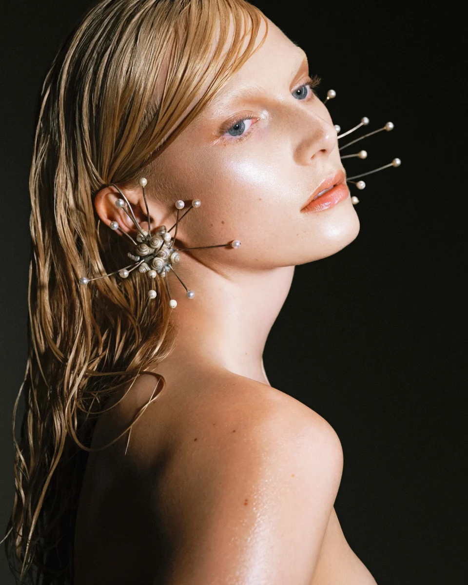 See the Full, Complete Photoshoot Featuring Both Models...